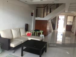 Blk 230 Hougang Avenue 1 (Hougang), HDB Executive #107064322